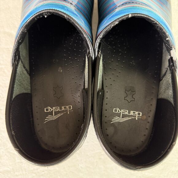 Size 40 - Dansko Patent Clogs Nursing Slip-On Comfort Striped Shoes Medical - Picture 10 of 10